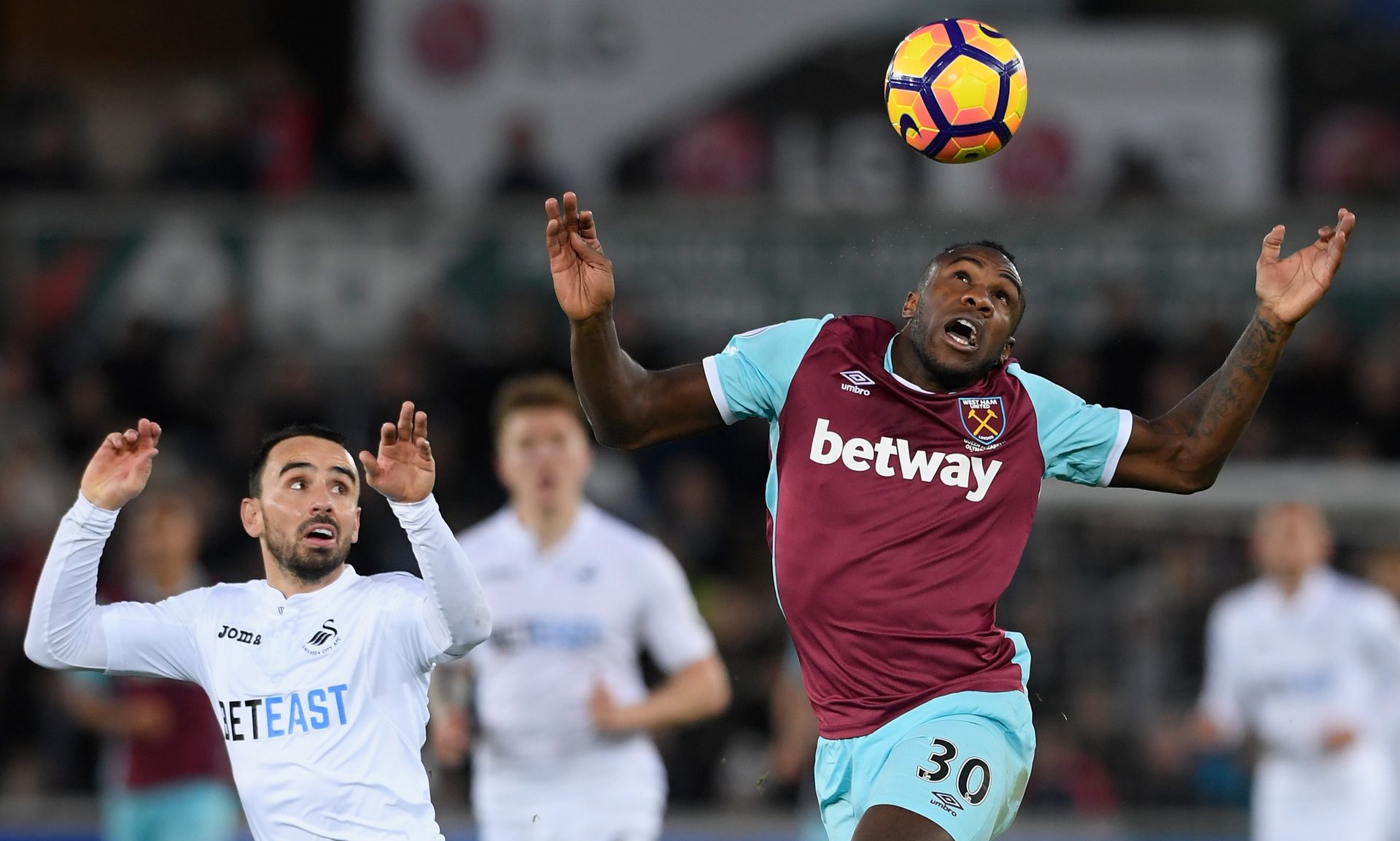 鲁媒票选泰山首轮最佳球员，于金永以超过70%的得票率当选.